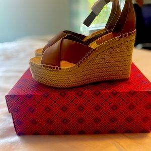Brand new- in box- never worn brown Tory Burch wedges size 6.5